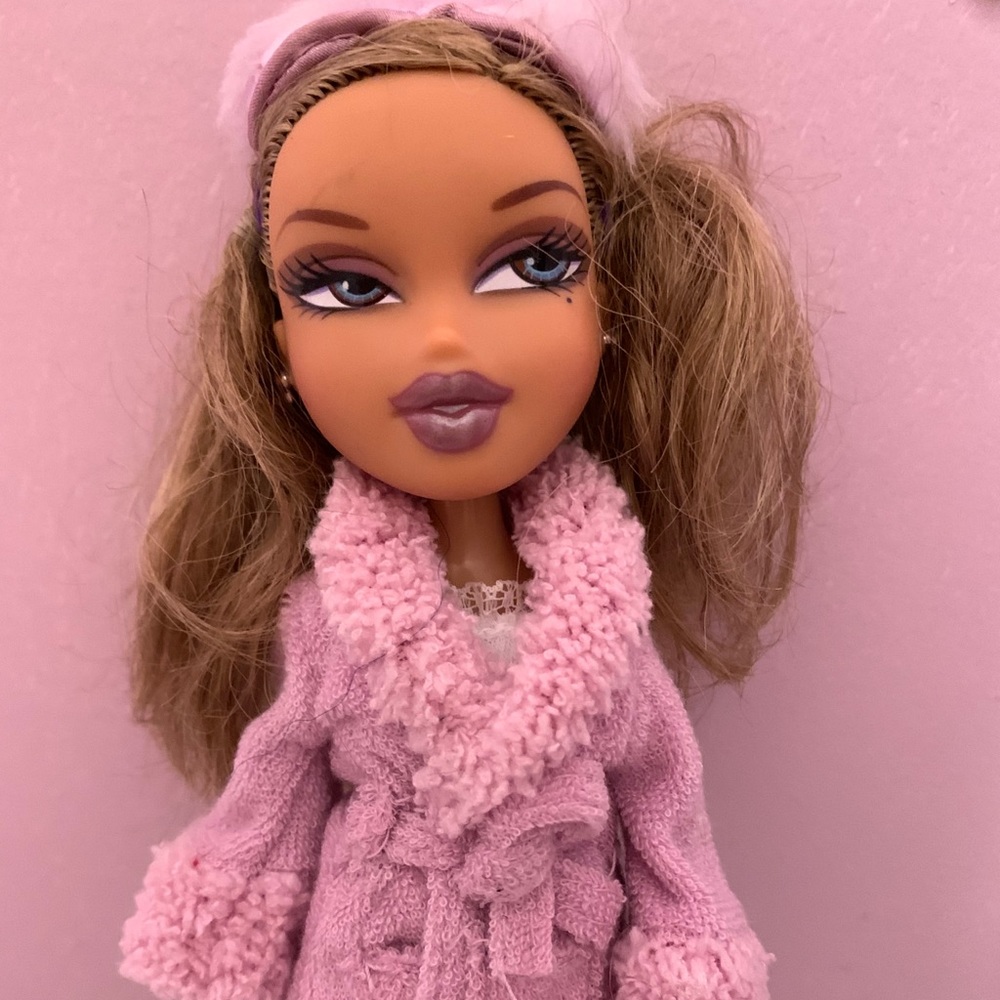 Bratz Sleepover Yasmin Doll